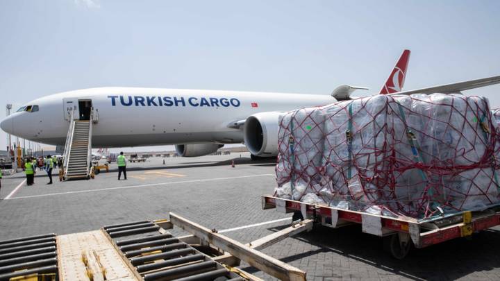 La Jordanie dépêche un avion chargé d'aide aux victimes des séismes en Turquie