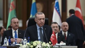 Erdogan: "Nous continuerons nos efforts pour ramener la Russie et l'Ukraine aux négociations"