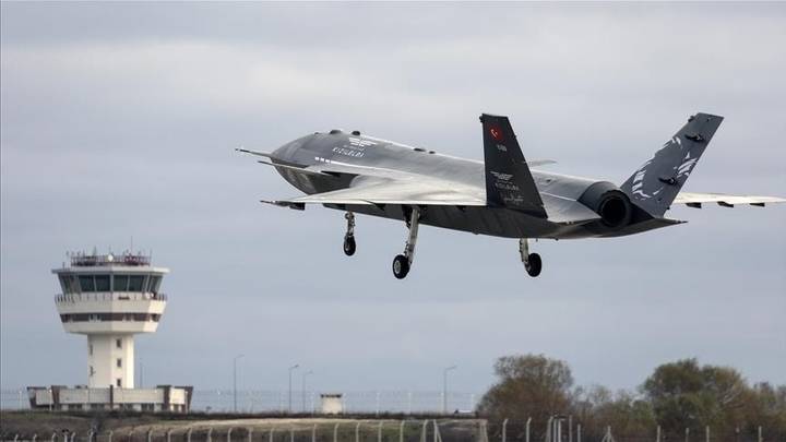 Le Mali reçoit des avions de chasse et des drones de marques turque et russe