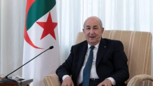 Le président algérien annonce le retour imminent de l'ambassadeur d'Algérie en France