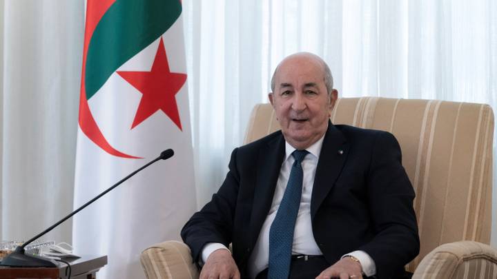 Le président algérien annonce le retour imminent de l'ambassadeur d'Algérie en France