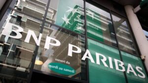 Soupçons de fraude fiscale géante: perquisitions dans cinq banques en France