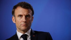 Pourquoi Emmanuel Macron veut mener la réforme des retraites malgré la forte contestation ?