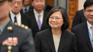 La présidente taïwanaise se rend aux Etats-Unis, Pékin menace de riposter si McCarthy la rencontre