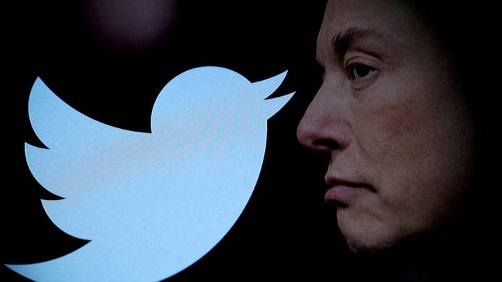 Personne la plus suivie sur Twitter, Elon Musk poursuit sa quête de pouvoir absolu