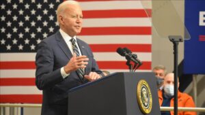 Faillite de banques aux États-Unis : Biden assure que le système bancaire américain est "en sécurité"