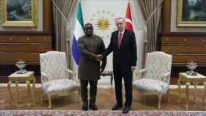 Türkiye: Erdogan rencontre son homologue sierra-léonais, Madaa Bio, à Ankara