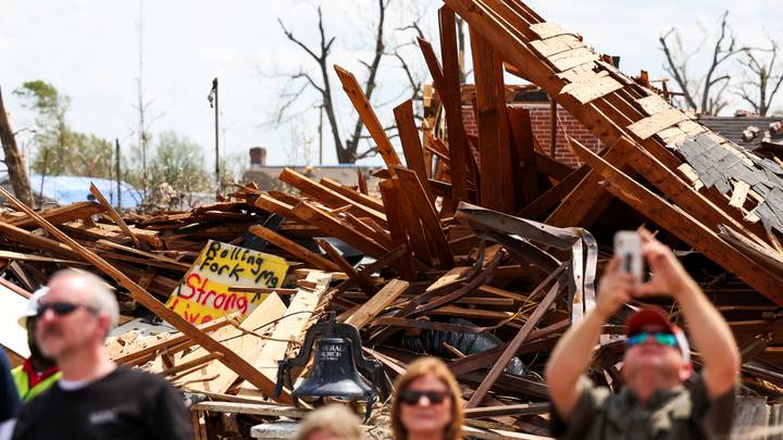 USA: au moins quatre morts après une tornade en Arkansas et des orages dans l'Illinois