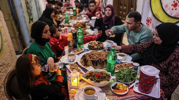 Ramadan: Quels sont les plats traditionnels préparés à travers le monde ?
