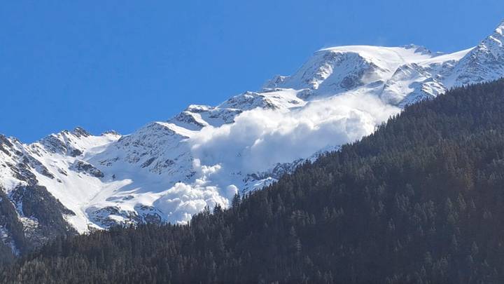 Trois Italiens morts suite à une avalanche à la frontière franco-italienne