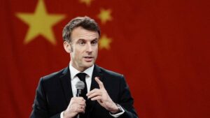 Macron sous le feu des critiques après des propos sur Taïwan