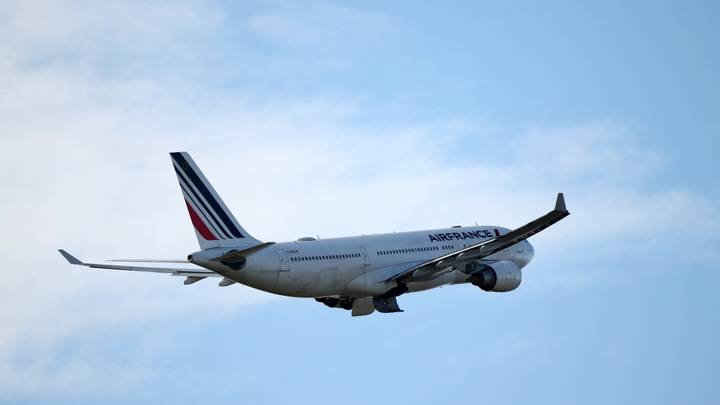 Crash du Rio-Paris: Airbus et Air France relaxés, les proches des victimes "écoeurés"