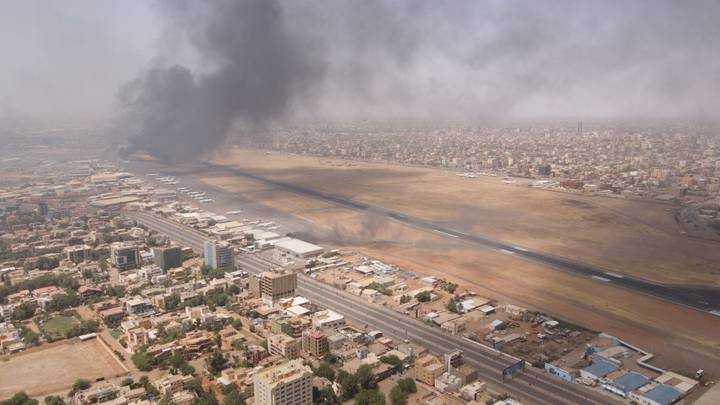 Soudan: l’armée régulière approuve une trêve de 72 heures, le bilan des combats grimpe à 413 morts