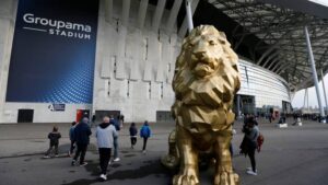 Ligue 1: enquête ouverte pour des violences après le match OL-OM