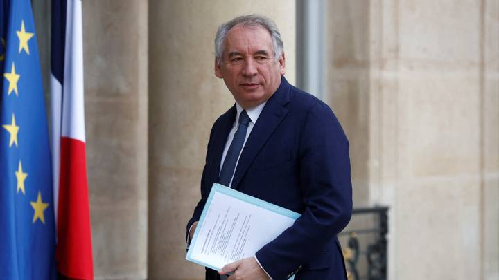 France : François Bayrou jugé pour complicité de détournements de fonds européens