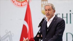 Ministre turc de la défense : Neutralisation de 12 terroristes de l'organisation terroriste YPG