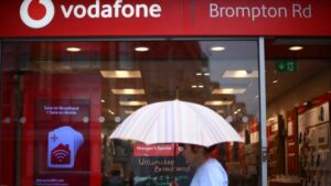 Vodafone annonce 11.000 suppressions d'emplois sur trois ans