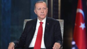 Erdogan: la Turquie "attend le bon moment" pour de nouvelles opérations transfrontalières