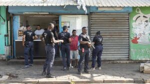Opération Wuambushu à Mayotte: les Comores demandent à la France "de faire une pause"