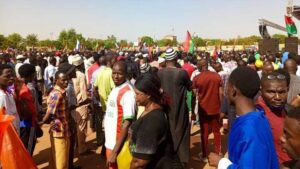 Burkina Faso: des milliers de personnes manifestent en soutien à la transition