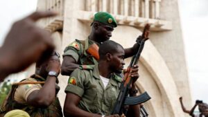 Mali: l'armée et des combattants "étrangers" auraient exécuté 500 personnes en 2022 à Moura (ONU)