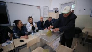 La Turquie se rend aux urnes pour le second tour des élections présidentielles