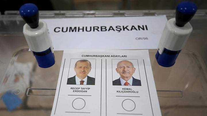 La Turquie se rend aux urnes pour le second tour des élections présidentielles