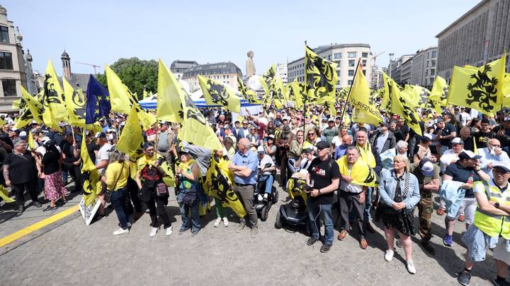 Bruxelles: manifestations simultanées d’un parti d'extrême droite et ses opposants