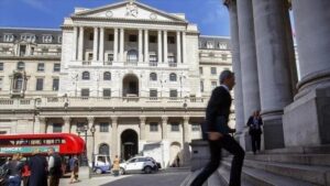 La Banque d'Angleterre augmente ses taux d’intérêt au seuil le plus haut depuis 15 ans