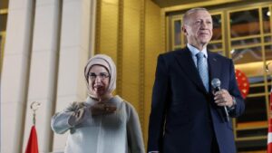 Erdogan: "Cette victoire n’est pas seulement la nôtre, mais aussi celle de la Türkiye et de la démocratie"