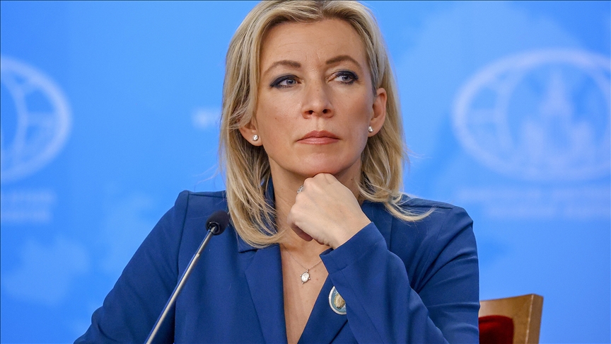 Maria Zakharova critique la répression policière des manifestants contre l’Assemblée générale de TotalEnergies