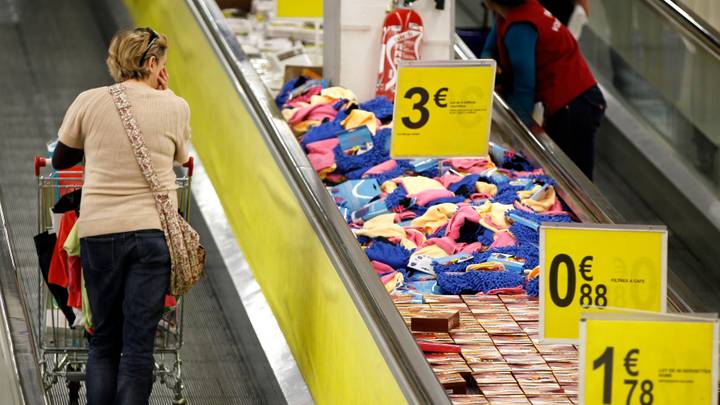 Inflation: moins de 100 euros pour vivre dès le 10 du mois pour 31% des Français