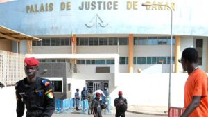 Sénégal: l'opposant Ousmane Sonko condamné à deux ans de prison pour "corruption de la jeunesse"