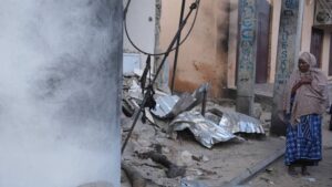 Somalie: 6 civils et 3 policiers tués dans l'attaque d'un hôtel à Mogadiscio, selon la police
