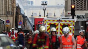 Effondrement d'un immeuble à Paris : les recherches se poursuivent pour retrouver un disparu