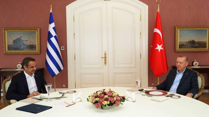 Erdogan et Mitsotakis espèrent une nouvelle ère dans les relations entre la Turquie et la Grèce