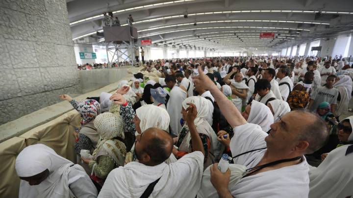 Hajj: les pèlerins se rassemblent pour le rituel de la "lapidation de Satan"