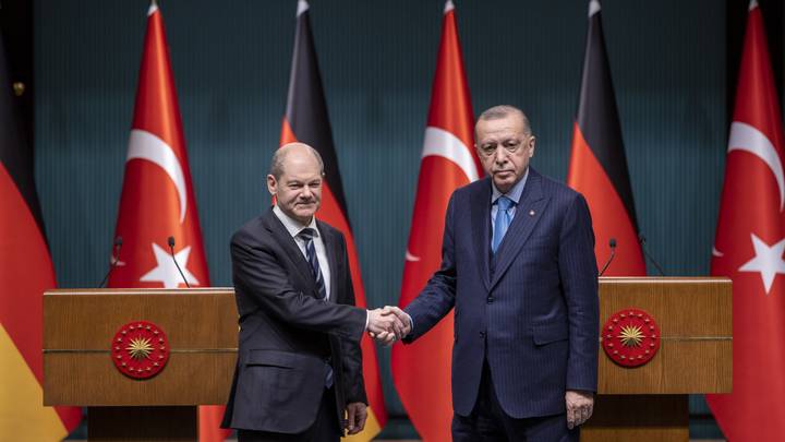 Erdogan à Scholz: le soutien accordé aux partisans du PKK en Suède est "inacceptable"
