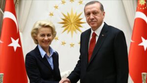 La Présidente de la Commission européenne félicite Erdogan pour sa réélection à la tête de la Türkiye