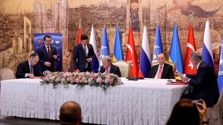 La Russie salue les efforts de la Turquie concernant l'accord céréalier