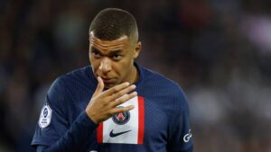 Emeutes en France: les montées au créneau très remarquées de Mbappé