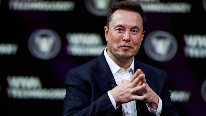 Elon Musk restreint la lecture de tweets pour contenir l'utilisation des données par l'IA