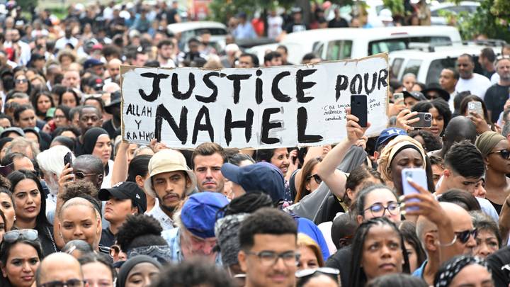 France: 90 organisations appellent à des "marches citoyennes" pour protester contre la mort de Nahel