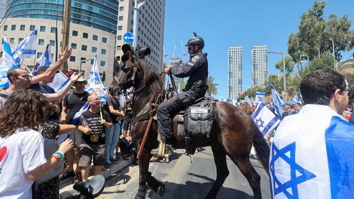 Des manifestations massives en Israël contre la réforme judiciaire après un vote crucial