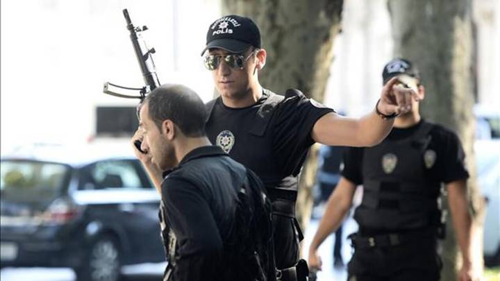 La police turque arrête 5 présumés terroristes de Daech dans le sud du pays