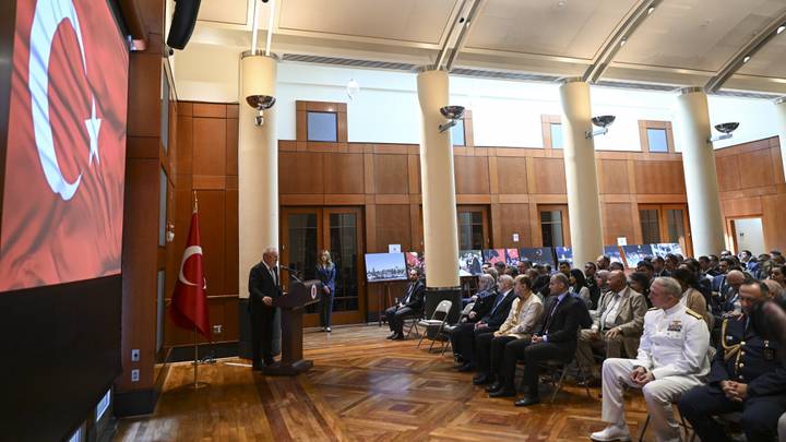L'ambassadeur de Turquie aux États-Unis met en garde contre les risques posés par les écoles de FETO