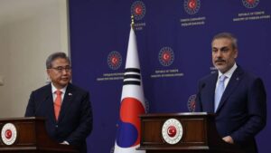 “La Turquie souhaite renforcer ses liens avec la Corée du Sud”, affirme le ministre turc des AE