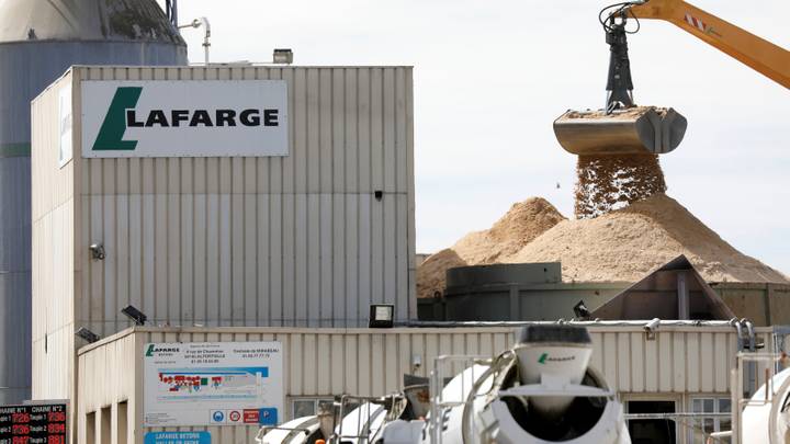 Lafarge de nouveau poursuivie aux États-Unis par des familles de victimes du groupe Daesh