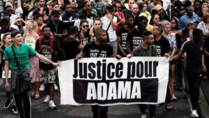 France: les autorités interdisent un rassemblement en hommage à Adama Traoré tué en 2016