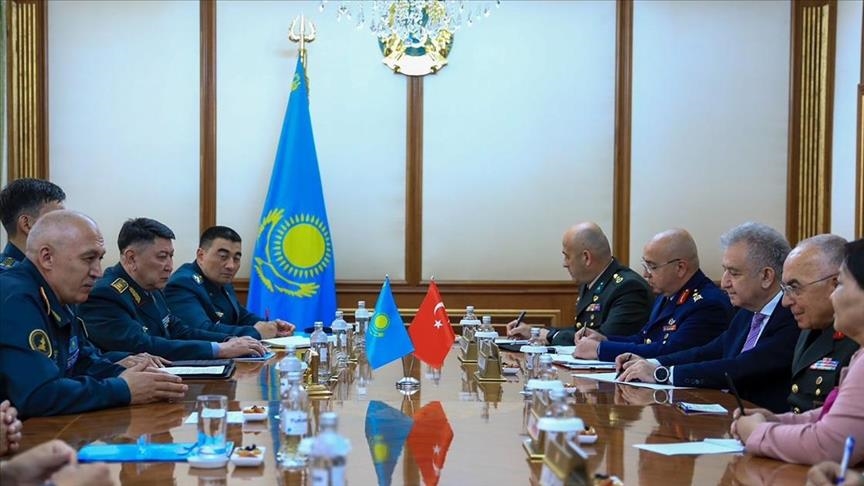Astana : le chef d'état-major turc s'entretient avec le ministre de la Défense du Kazakhstan